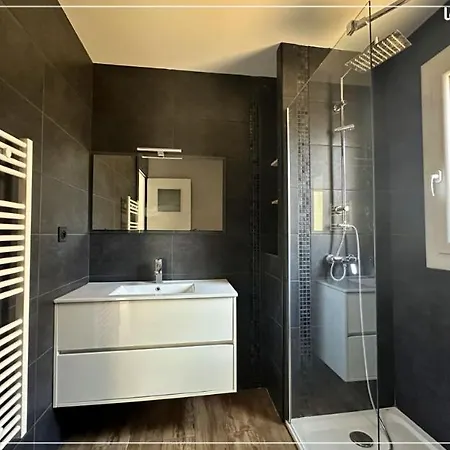 Le Jaures Cozy Apartment